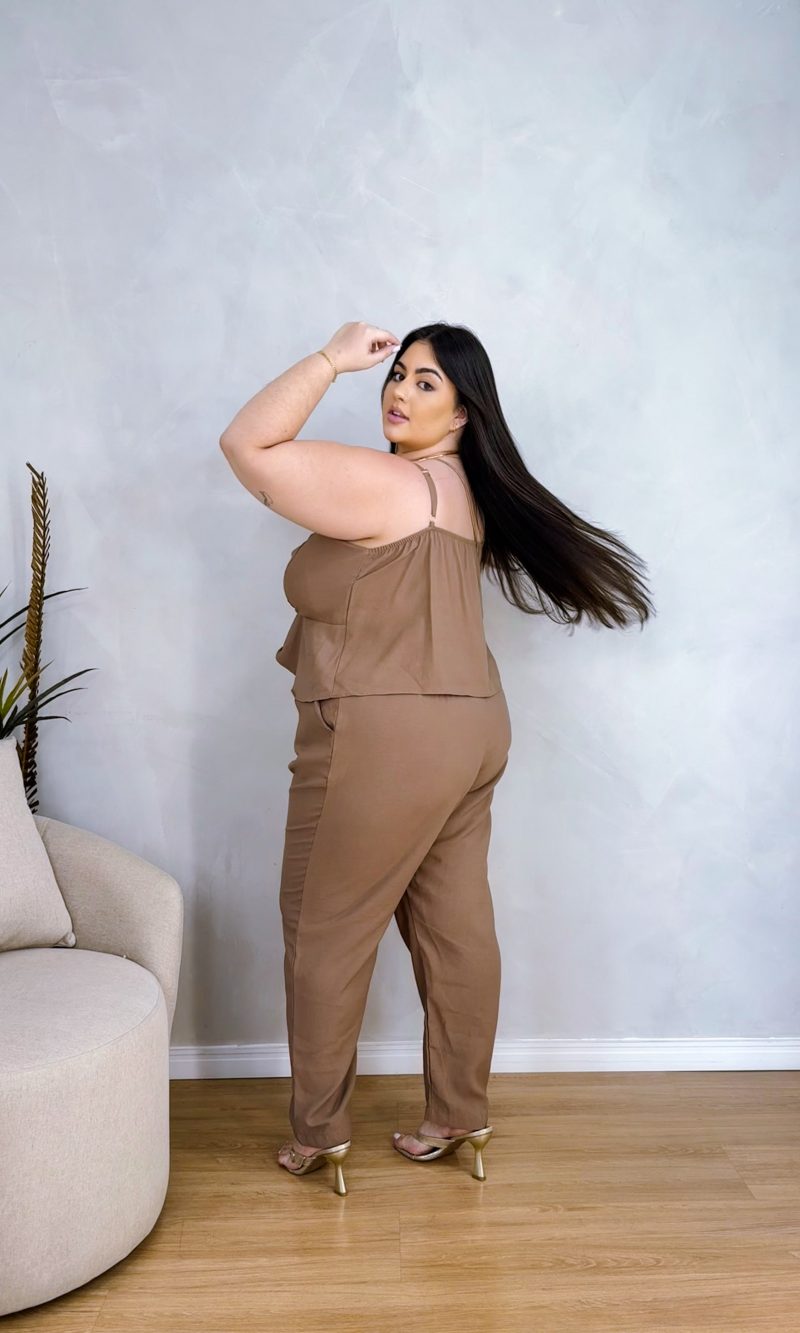 conjunto monalisa marrom plus size