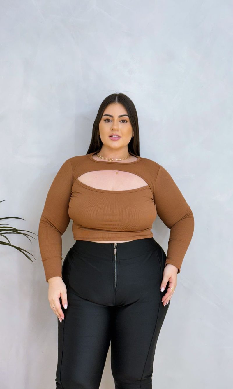 cropped rosane caramelo plus size