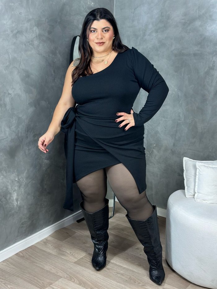 vestido ariadne preto plus size