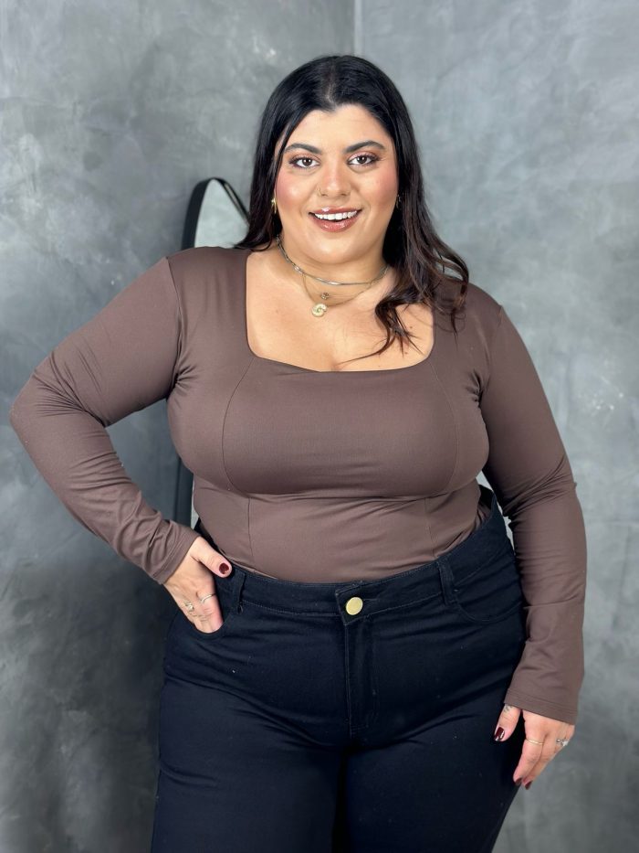 blusa graciane café plus size blusa graciane café plus size