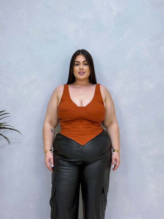 cropped liora telha plus size