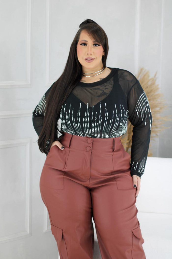 cropped emiliana preto plus size cropped emiliana preto plus size