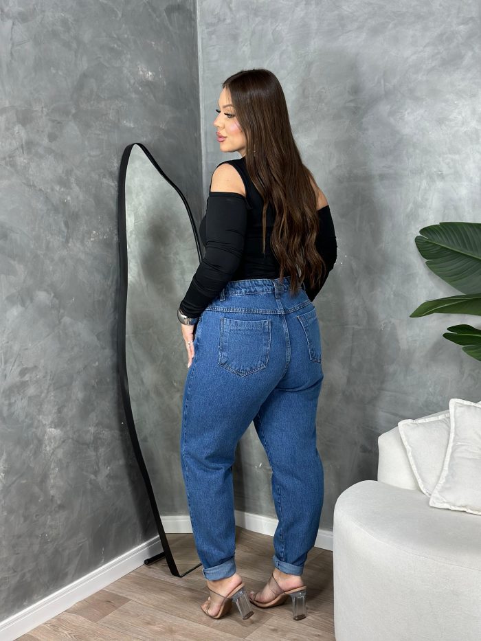 calça mom lorrayne jeans plus size calça mom lorrayne jeans plus size