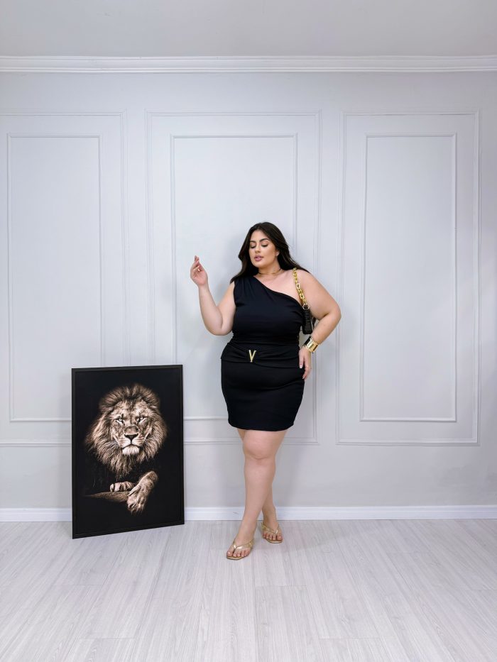 macaquinho dora preto plus size