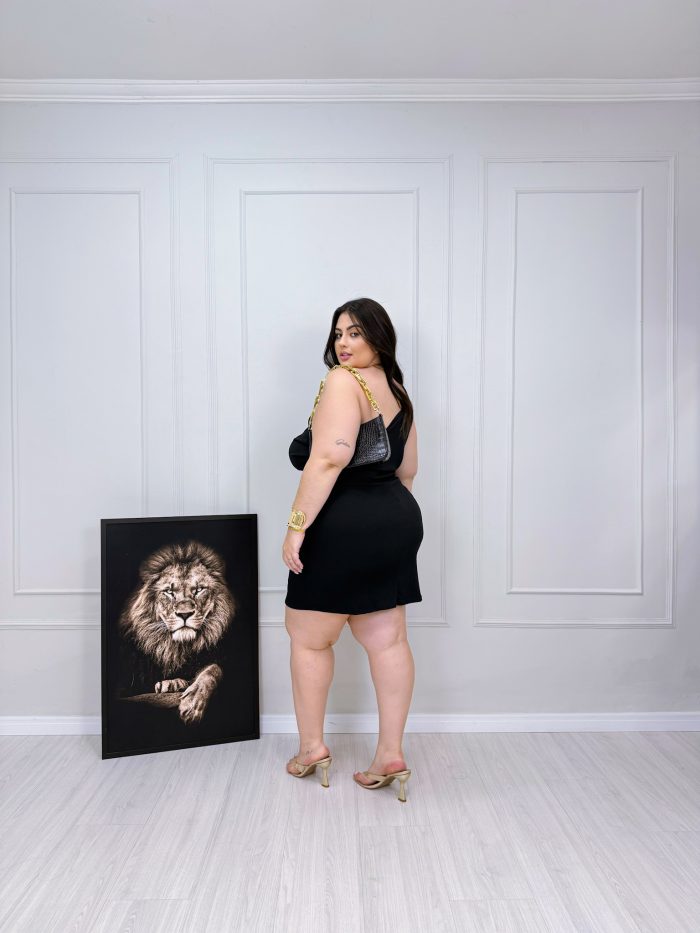 macaquinho dora preto plus size macaquinho dora preto plus size