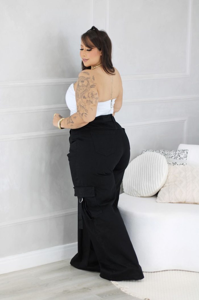 calça wide leg luiza preto plus size calça wide leg luiza preto plus size