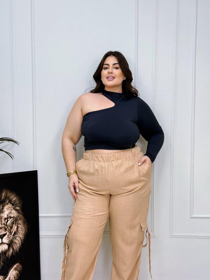 cropped grécia preto plus size cropped grécia preto plus size
