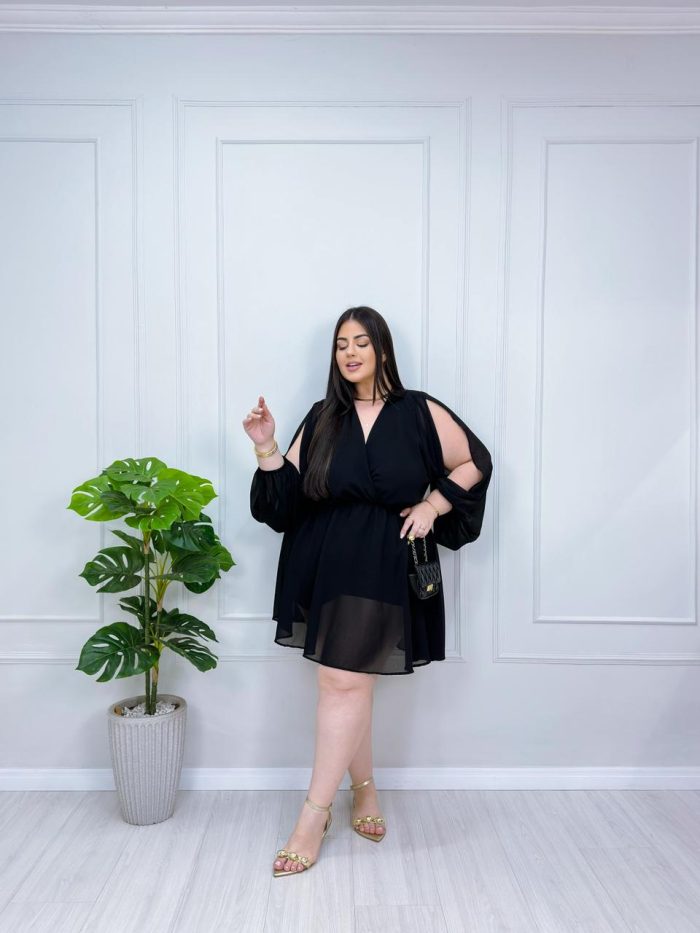 macaquinho diva preto plus size macaquinho diva preto plus size