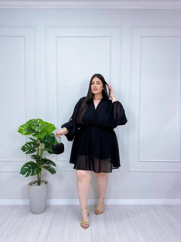 macaquinho diva preto plus size macaquinho diva preto plus size