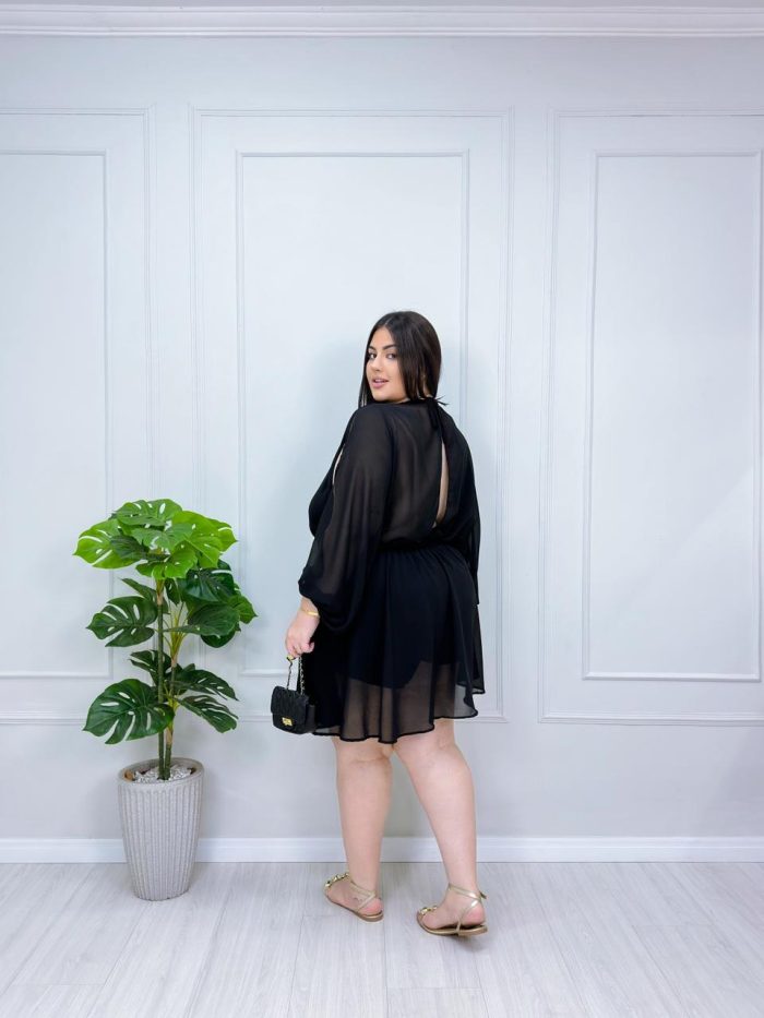 macaquinho diva preto plus size macaquinho diva preto plus size