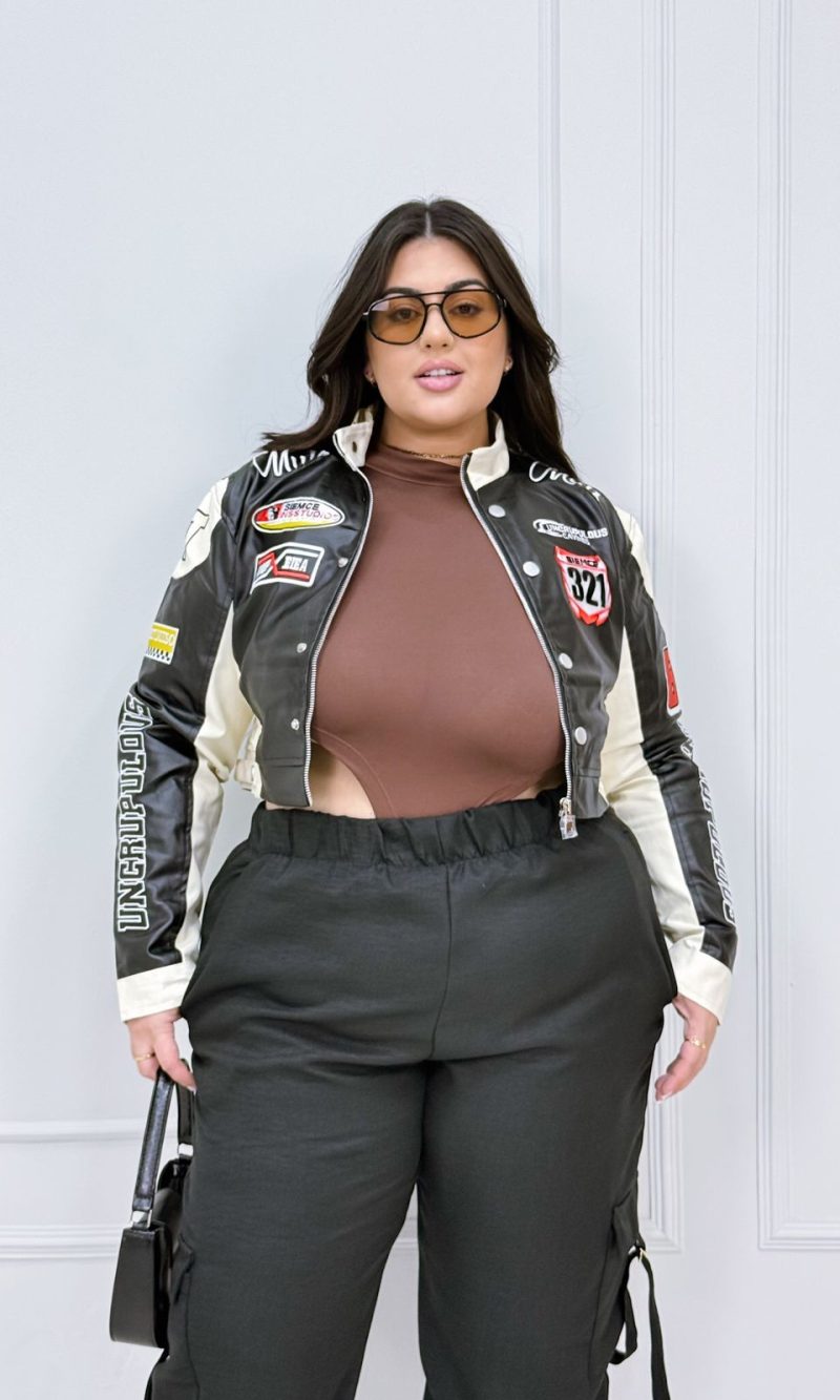 jaqueta felícia preta plus size