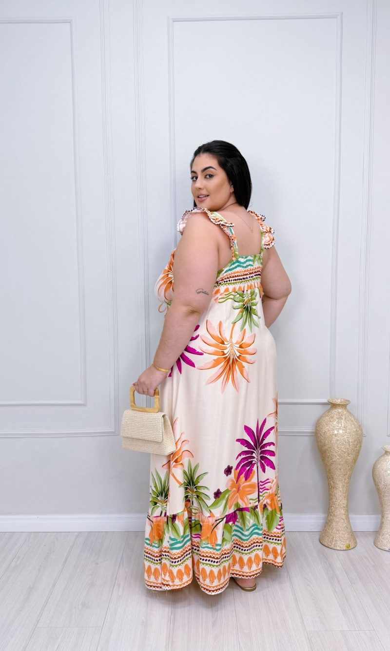vestido betina off white plus size 2022