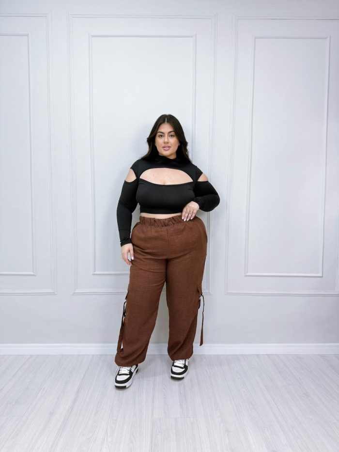 cropped jasmin preto plus size 1186 cropped jasmin preto plus size 1186