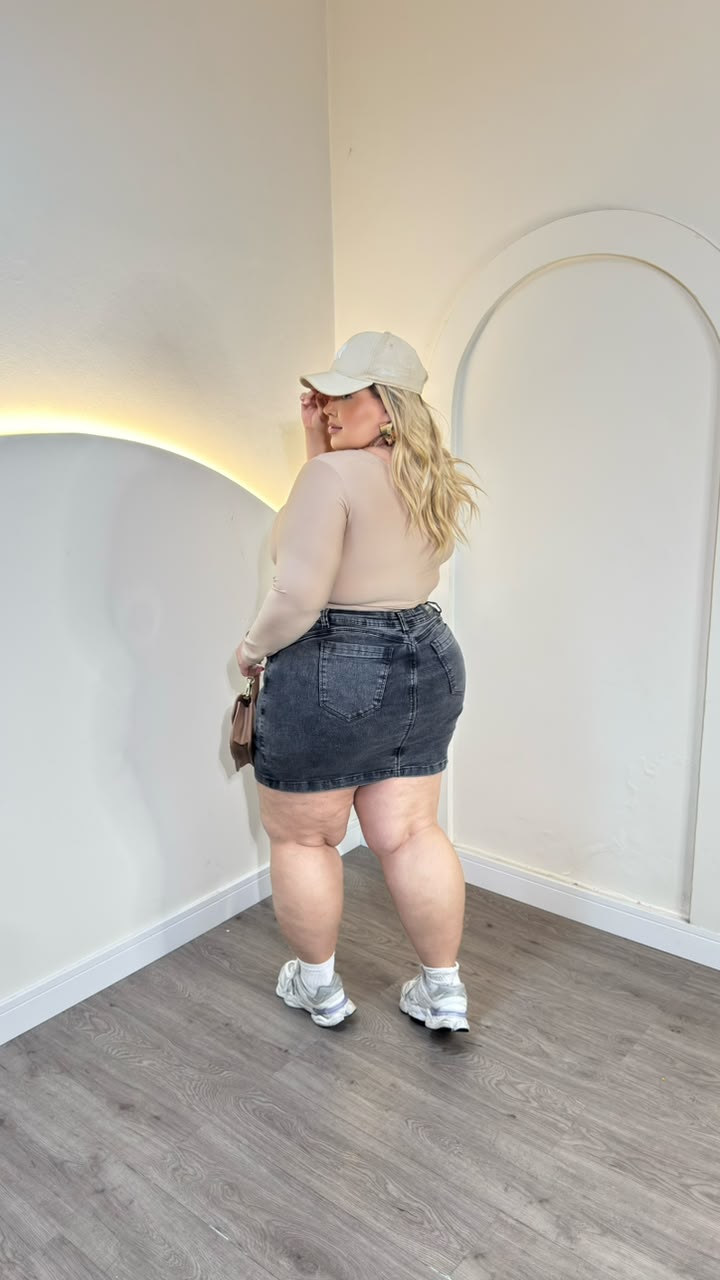 cropped ariella preto plus size 2732