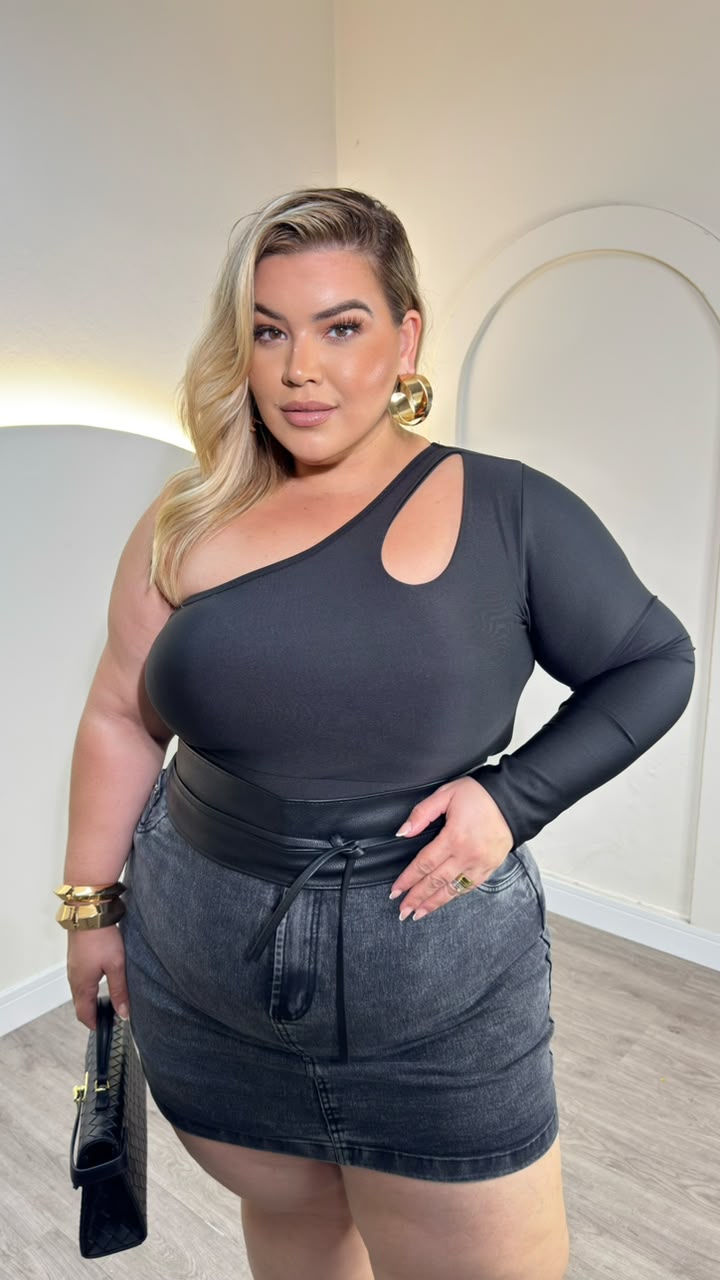 cropped ariella preto plus size 2732